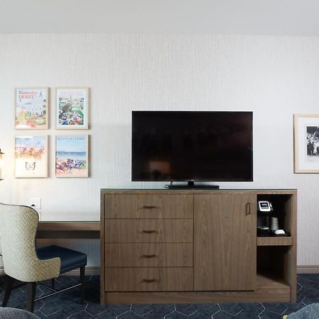 Derby City Gaming & Hotel - A Churchill Downs Property ルイスビル エクステリア 写真